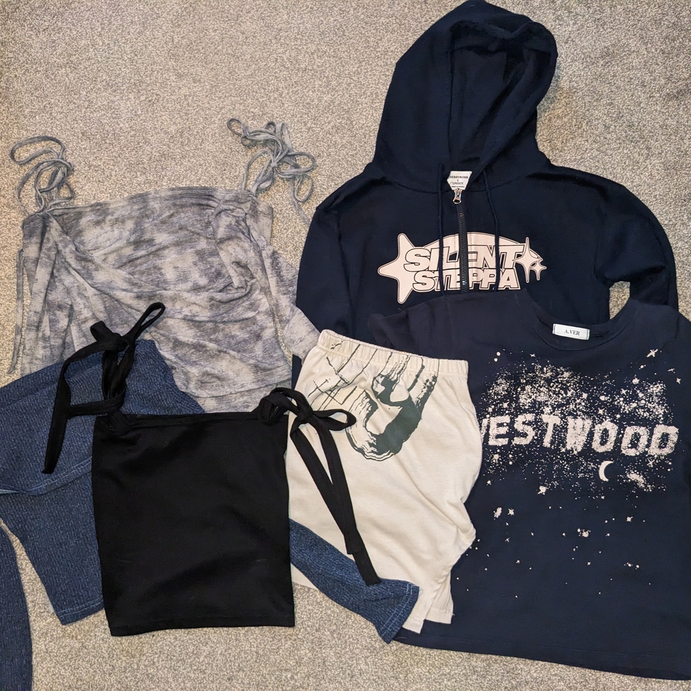 LEWKIN KOREAN CLOTHING BUNDLE 😛